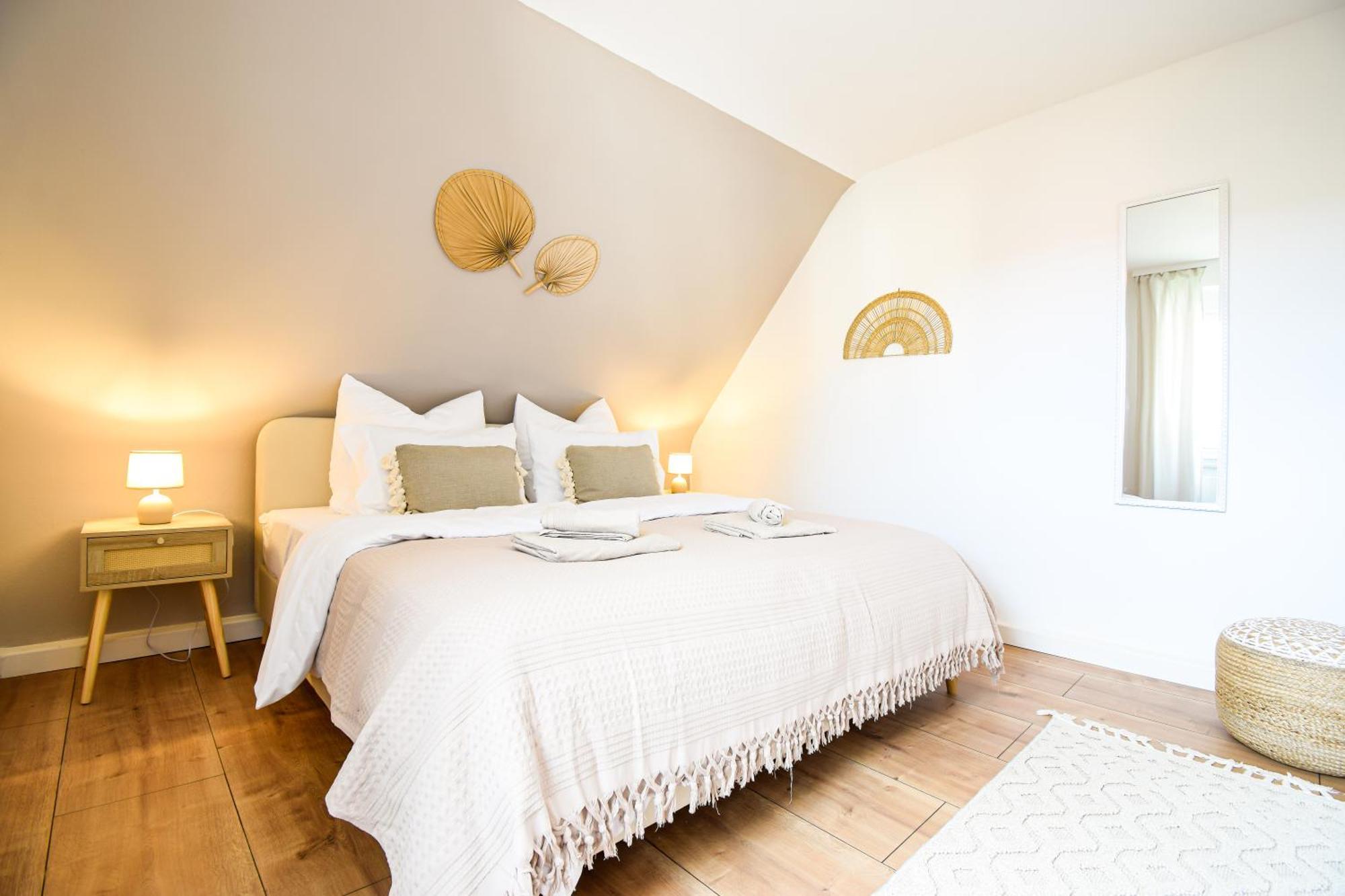 Boho-Apartment - Feel Like Home, Tiny Bathroom & Garage, 60M2 Mühlacker 外观 照片