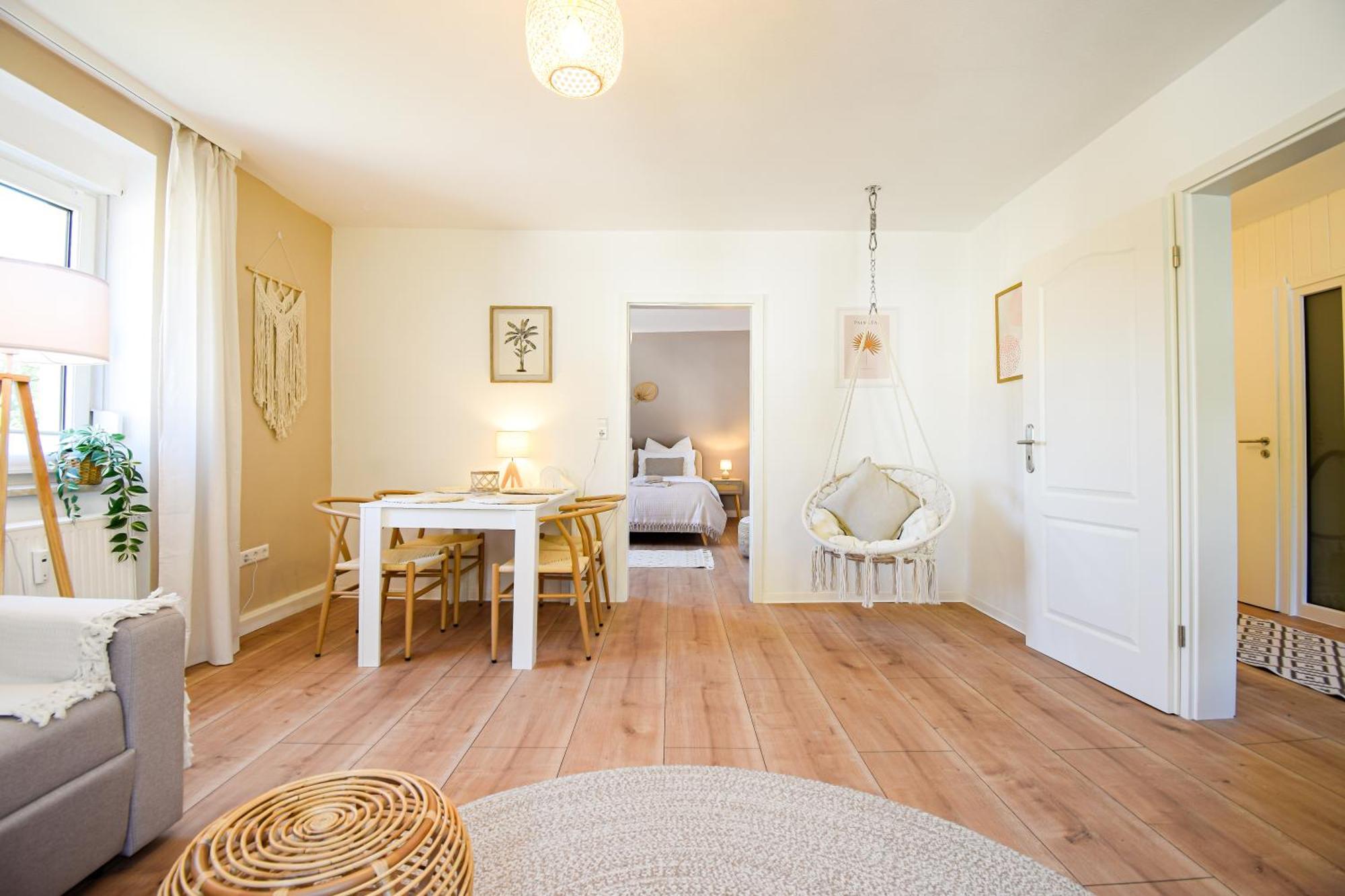 Boho-Apartment - Feel Like Home, Tiny Bathroom & Garage, 60M2 Mühlacker 外观 照片
