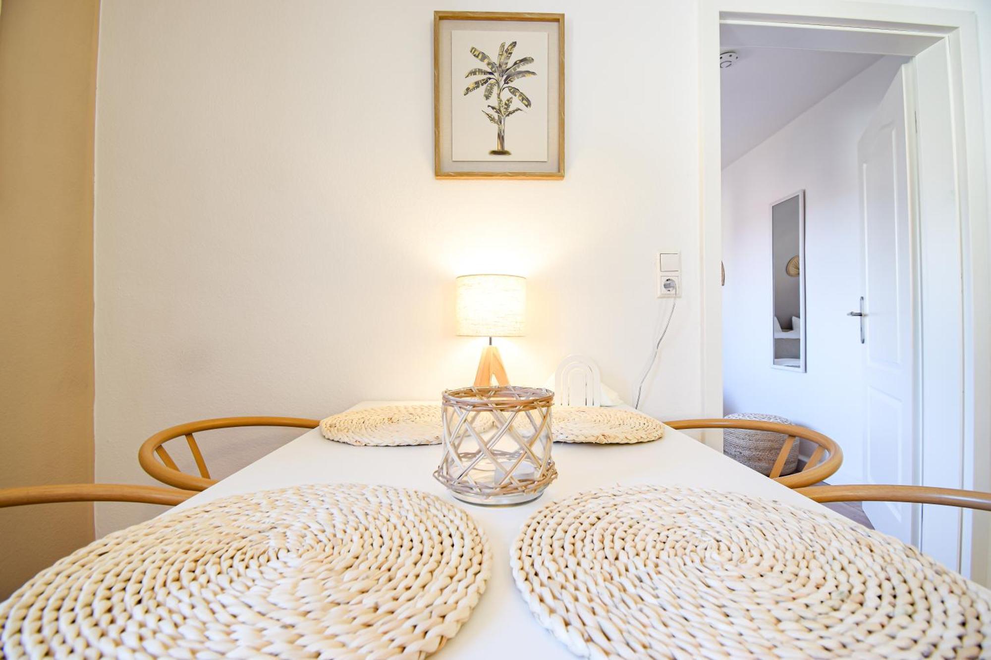 Boho-Apartment - Feel Like Home, Tiny Bathroom & Garage, 60M2 Mühlacker 外观 照片