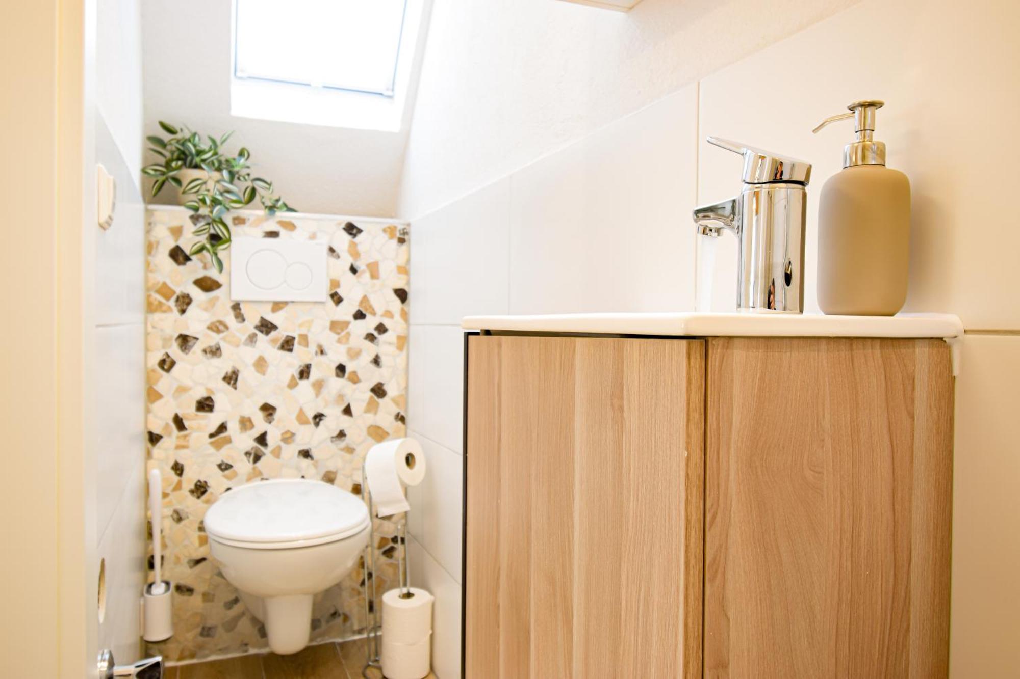 Boho-Apartment - Feel Like Home, Tiny Bathroom & Garage, 60M2 Mühlacker 外观 照片
