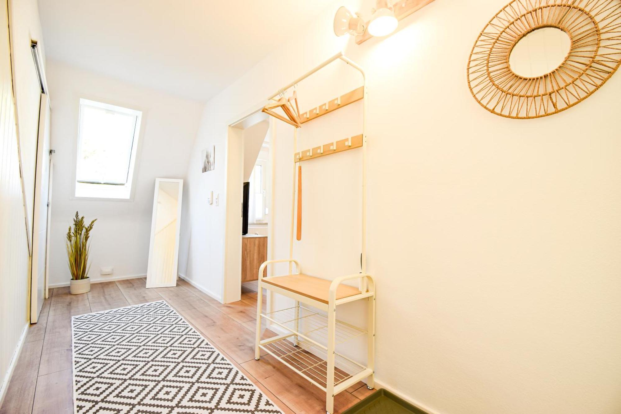 Boho-Apartment - Feel Like Home, Tiny Bathroom & Garage, 60M2 Mühlacker 外观 照片