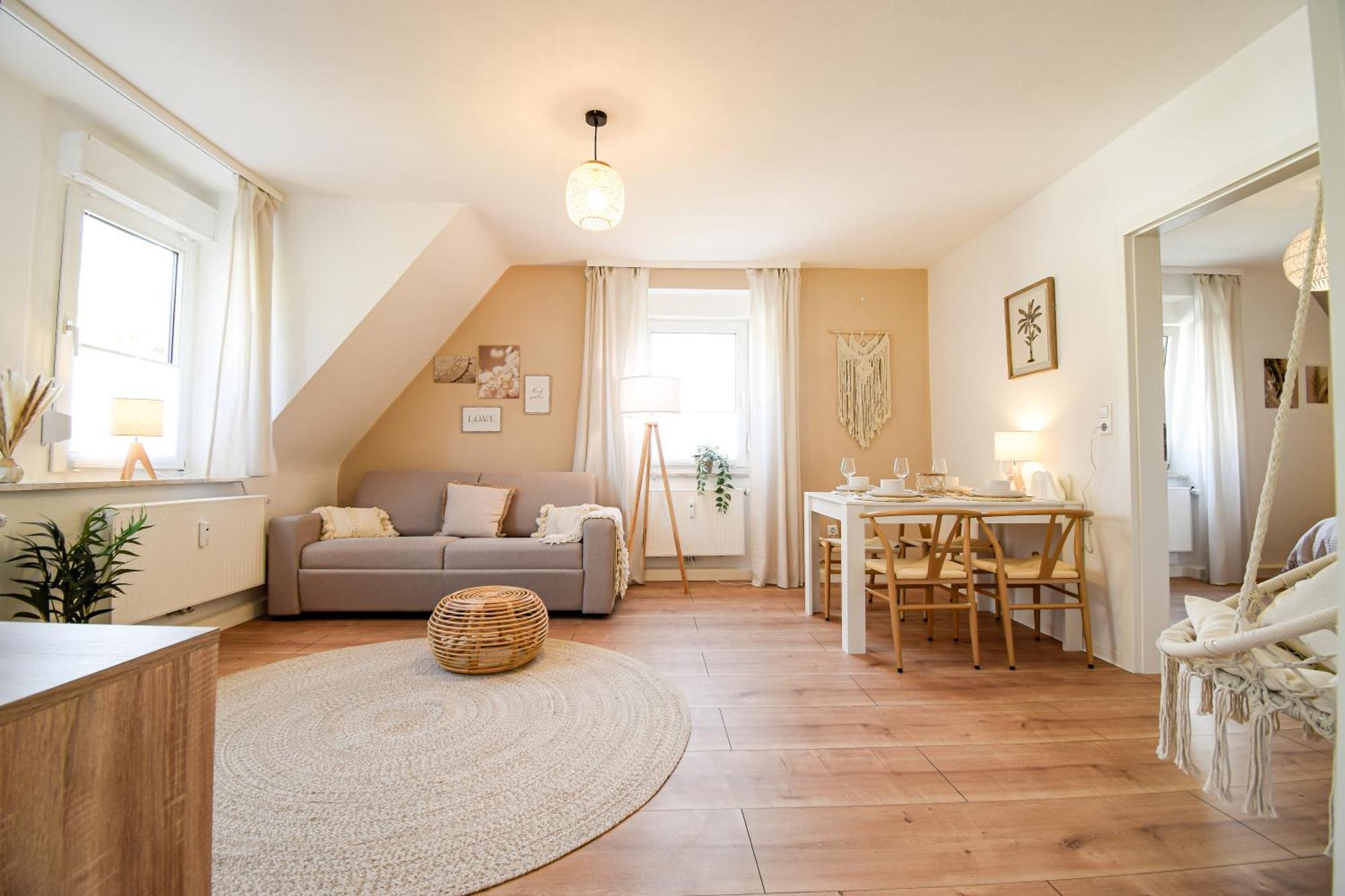 Boho-Apartment - Feel Like Home, Tiny Bathroom & Garage, 60M2 Mühlacker 外观 照片